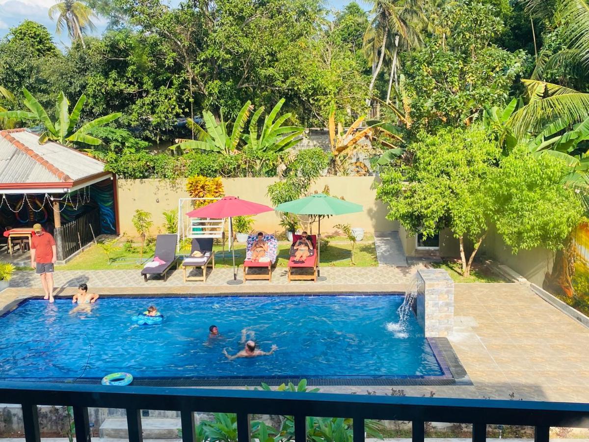 The Kingslayer Resort Негомбо Екстериор снимка